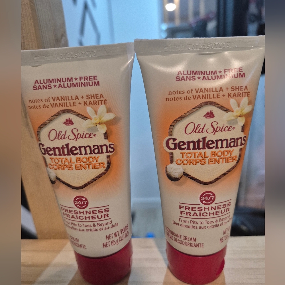 2 Old Spice Gentleman's Total Body Deodorant Cream - Vanilla & Shea (Cream/Red)